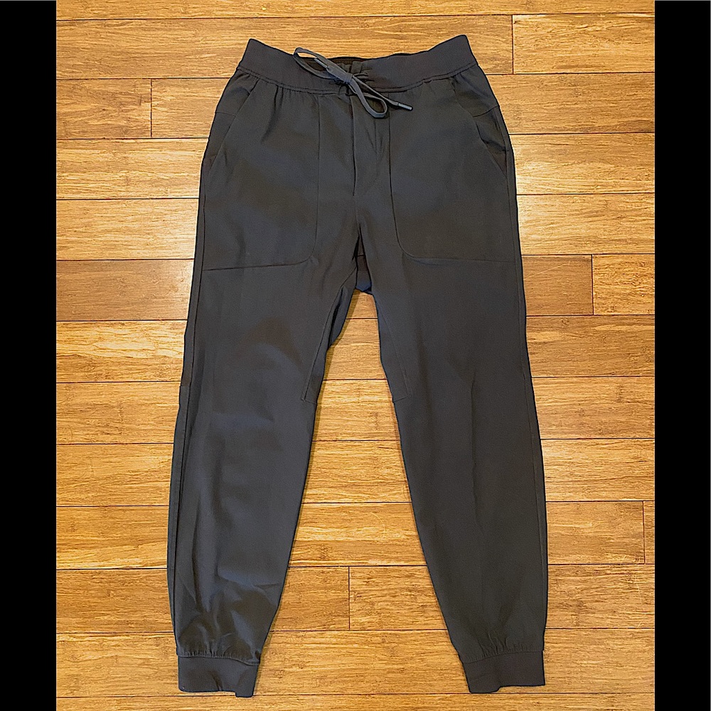Men’s medium Lululemon ABC Joggers charcoal